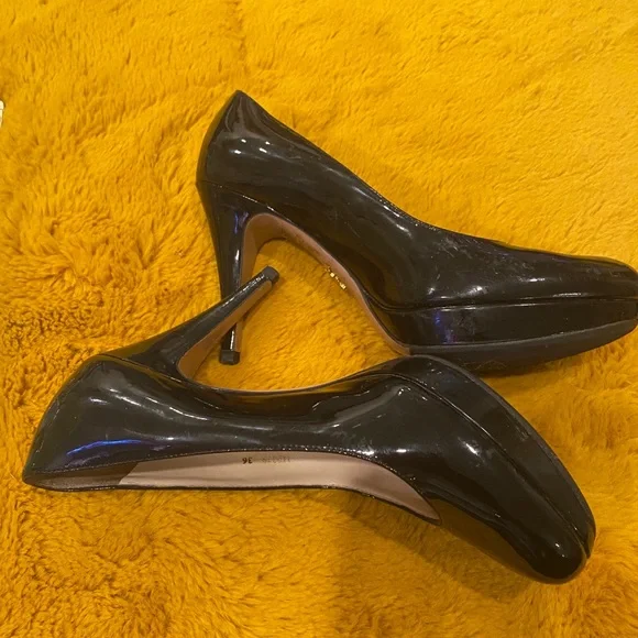 Prada semi round toe heels size 36 used condition - Picture 12 of 16